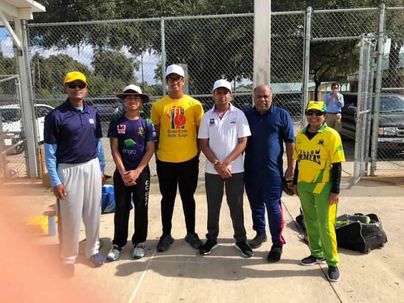 TCL Senior youth Players with Nitheesh Shetty, Coach Patel & Jyotsna Patel - former India Women Test player & youth coach